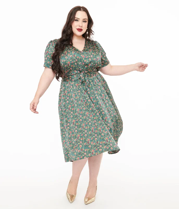 Sleeveless Women Dress in Bright Colors for Summer PartiesUnique Vintage Plus Size 1940s Green & Red Fan Print Swing Dress