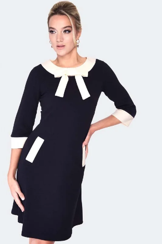 Pleated Women Dress with a Timeless and Elegant Texture60s 3/4 Sleeve Constrast Stripe Dress