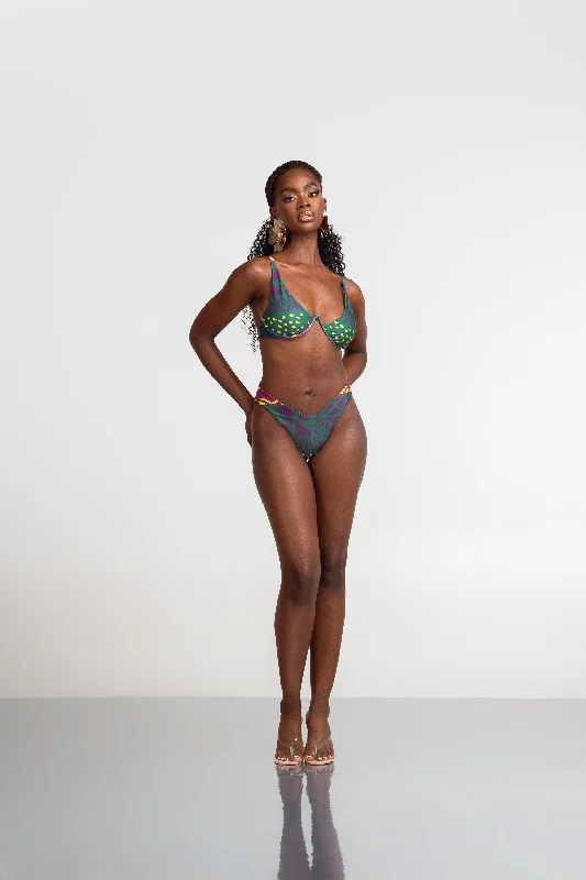 Striped bikini with a classic pattern for a timeless beach aestheticANU GREEN WIRE BIKINI TOP