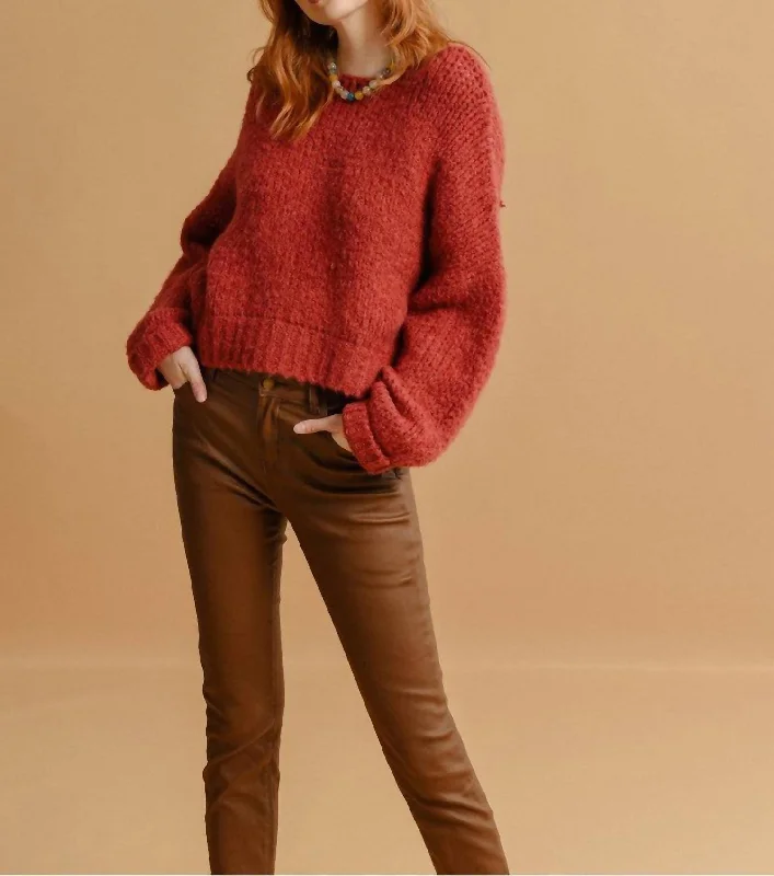 Cropped Women Sweater to Pair with High - Waisted BottomsCasual Knitted Sweater In Terra Cotta.