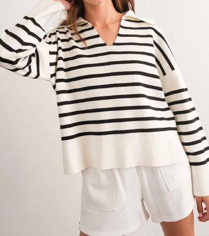 Floral Print Women Sweater for a Feminine AppealStriped V Neck Sweater In Black/white