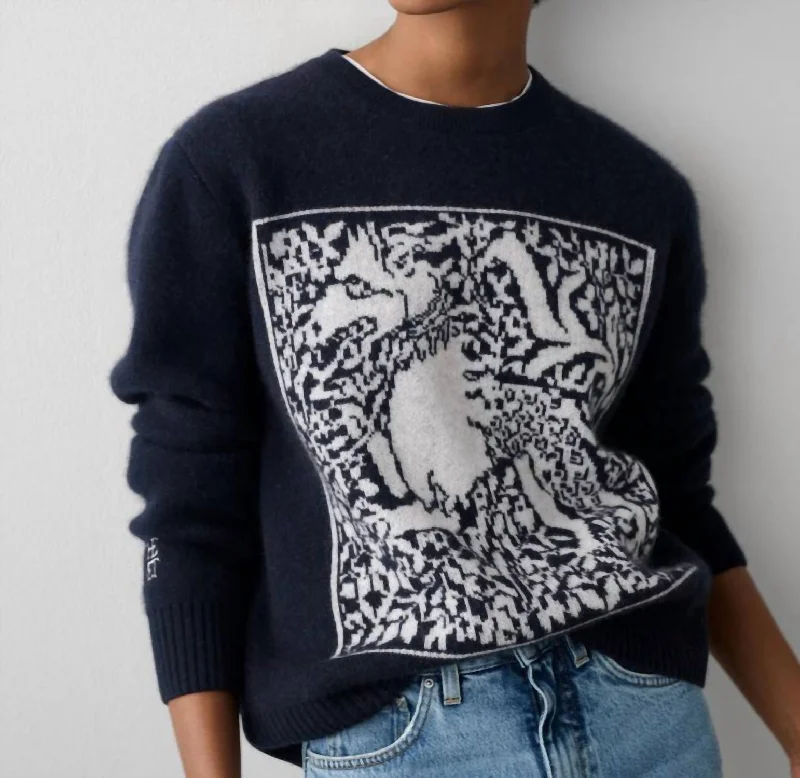 Cropped Women Sweater to Pair with High - Waisted BottomsTapestry Dragon Crew Neck In Navy/white