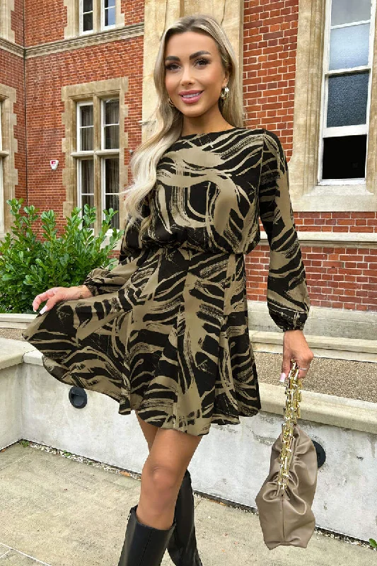 Pleated Women Dress with a Timeless and Elegant TextureBlack and Khaki Printed Long Sleeve Skater Dress