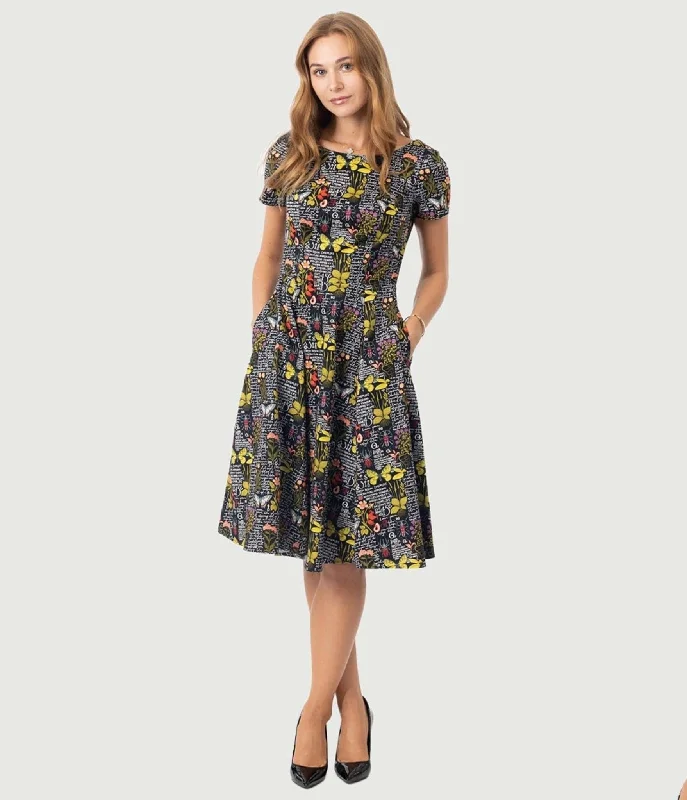 Mermaid - Style Women Dress with a Fitted Silhouette for Special OccasionsBlack & Botanical Butterfly Print Swing Dress