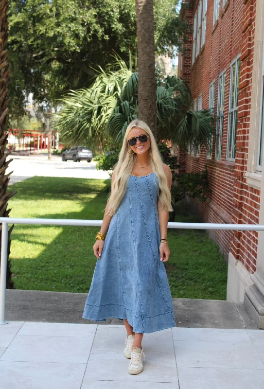 Plus Size Women Dress with a Flattering A - Line Cut for Comfort and StyleBri Midi Denim Dress