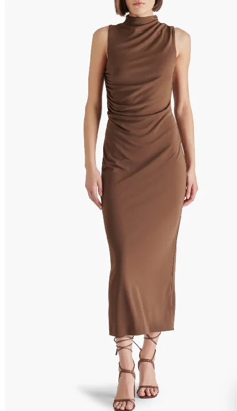 Mermaid - Style Women Dress with a Fitted Silhouette for Special OccasionsMo Dress