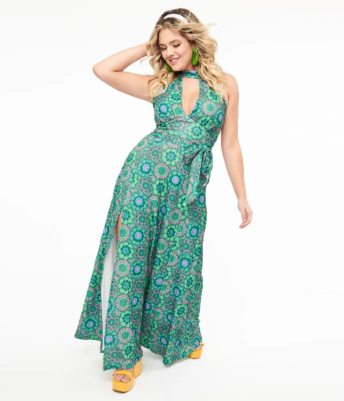 Shift Women Dress with a Simple and Classic Design for Everyday WearSmak Parlour 1960s Emerald Floral Halter Maxi Dress