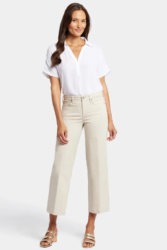 Mom jeans for a nostalgic and casual lookTeresa Wide Leg Ankle Jeans - Feather