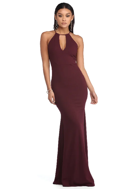 Backless Women Dress for a Sexy and Alluring Look at Evening EventsKelise First Impression Evening Dress