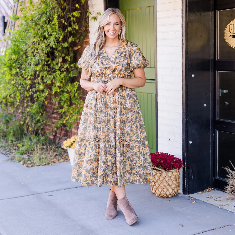 Halter Neck Women Dress to Show Off the Shoulders and NecklineMuted Garden Midi Dress, Yellow