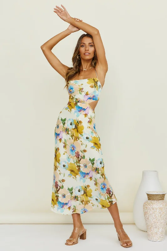 Halter Neck Women Dress to Show Off the Shoulders and NecklineSay I Love You Maxi Dress