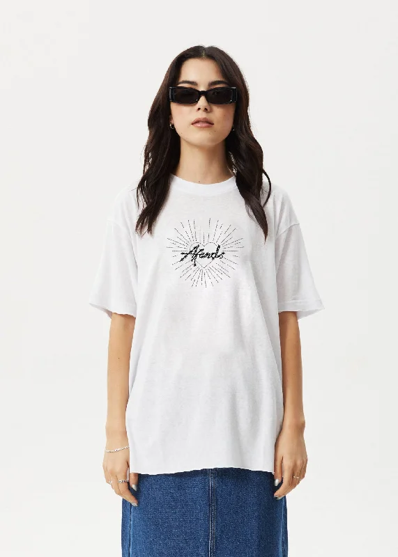 Distressed Women T Shirt with a Laid - Back AestheticAFENDS Womens Pulse - Oversized Tee - White