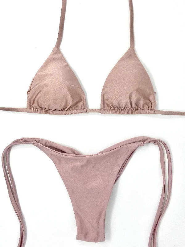 Ruched bikini with fabric gathers for a slimming effectBERRY CHEEKY SCRUNCH BOTTOM- BLUSH