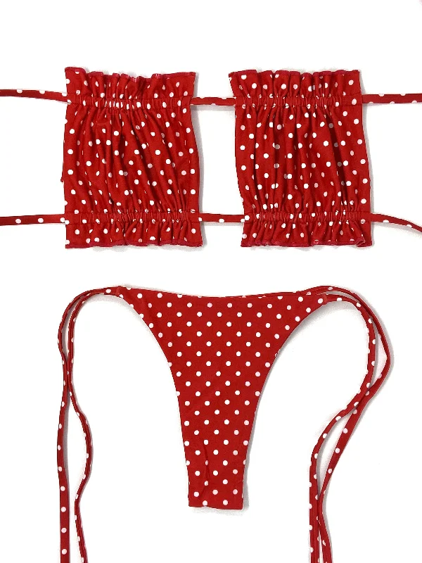 High - performance bikini with quick - drying fabric for active swimmersPOPPI RUFFLE TOP - RED POLKA DOT